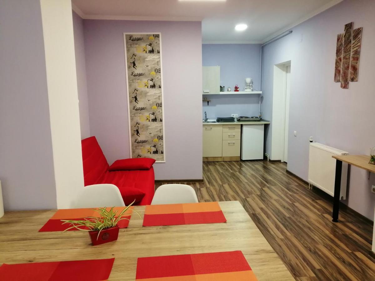 Violet House Apartment Турда Екстериор снимка